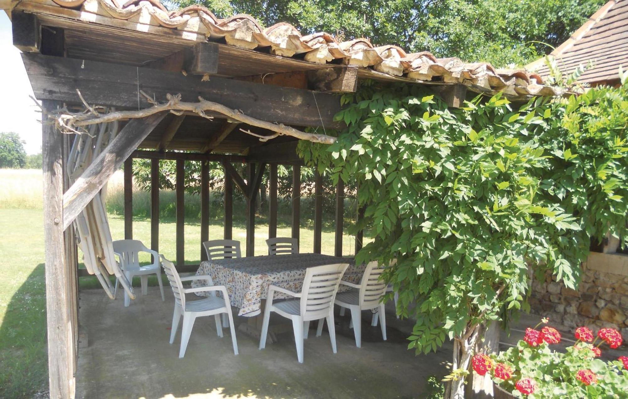 Awesome Home In Campsegret Bagian luar foto