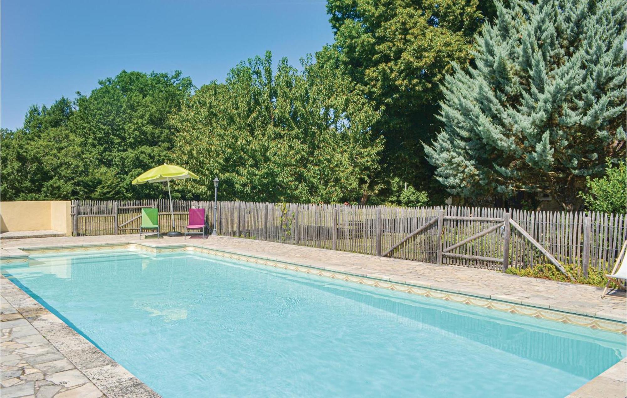 Awesome Home In Campsegret Bagian luar foto
